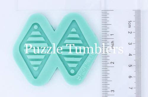 CUSTOM MOLD: DIAMOND STRIPE EARRING *May have a 7-10 Day Shipping Delay (E91)