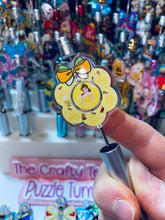 Load image into Gallery viewer, Acrylic Pen Spinners: Yellow Princess Circle with Orange Bow