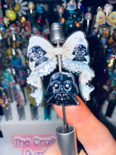 Load image into Gallery viewer, Acrylic Pen Spinners: Dark War Character Bow