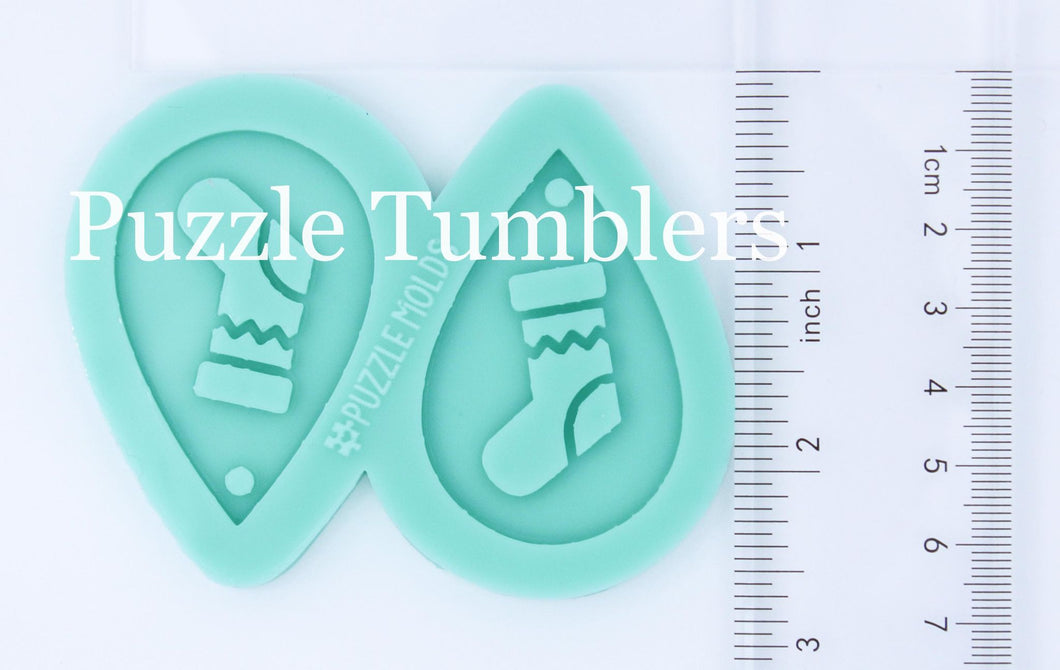 CUSTOM MOLD: STOCKING CHRISTMAS EARRING *May have a 7-10 Day Shipping Delay (E135)