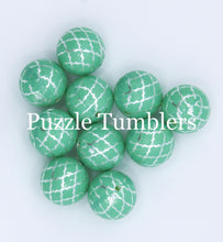 Load image into Gallery viewer, 25MM BUBBLEGUM BEADS (10 PIECE) - MINT GREEN WITH SILVER DESIGN