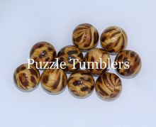 Load image into Gallery viewer, 25MM BUBBLEGUM BEADS (10 PIECE) - BROWN LEOPARD