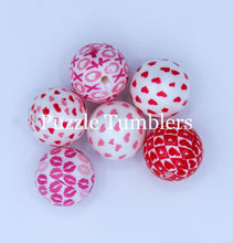 Load image into Gallery viewer, 25MM BUBBLEGUM BEADS VARIETY (6 PIECE) - DESIGNER HEARTS &amp; LIPS BEAD