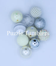 Load image into Gallery viewer, 25MM BUBBLEGUM BEADS VARIETY (10 PIECE) - WHITE IVORY MIX WITH PEARL BEAD