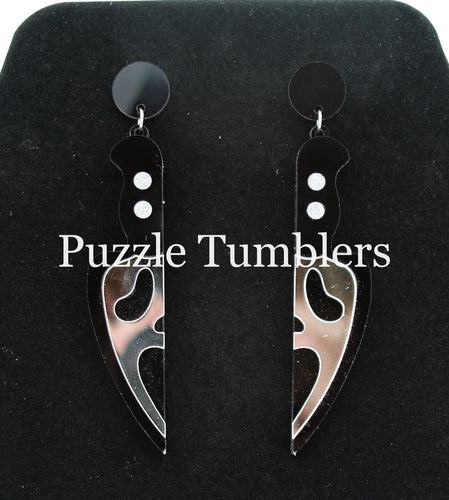 SCARY KNIFE EARRINGS