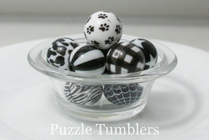 25MM BUBBLEGUM BEADS VARIETY (10 PIECE) - BLACK & WHITE + PAWS