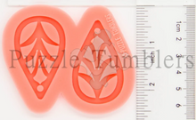 Load image into Gallery viewer, CUSTOM MOLD: LEAF EARRING *May have a 7-10 Day Shipping Delay (E100)