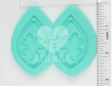 Load image into Gallery viewer, CUSTOM MOLD: SHAMROCK EARRING *May have a 7-10 Day Shipping Delay (E119))