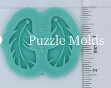 Load image into Gallery viewer, CUSTOM MOLD: Feather with Curve Mold *May have a 7-10 Day Shipping Delay (E14)
