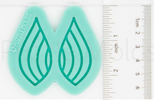 Load image into Gallery viewer, CUSTOM MOLD: CURVE DROP EARRING *May have a 7-10 Day Shipping Delay (E170)