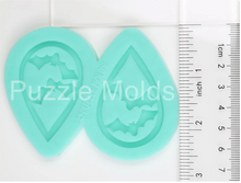 Load image into Gallery viewer, CUSTOM MOLD: FLYING DOUBLE BAT EARRING *May have a 7-10 Day Shipping Delay (E190)
