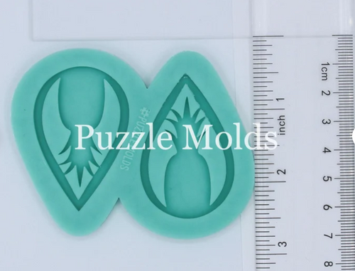 CUSTOM MOLD: PINEAPPLE EARRING *May have a 7-10 Day Shipping Delay (E68)