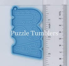 Load image into Gallery viewer, FLAG KEYCHAIN MOLD - USA WORDS WITH STRIPES AND STARS